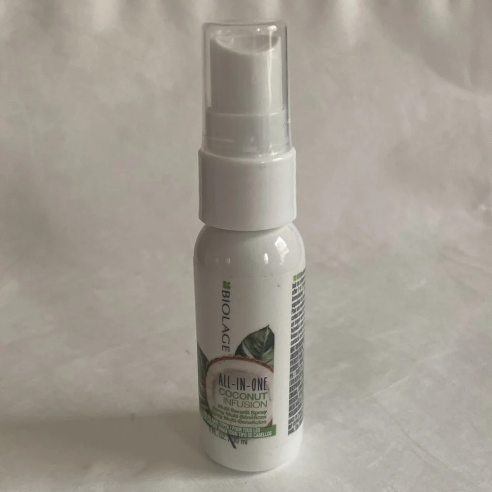 BIOLAGE All-In-One Coconut Infusion Multi-Benefit Spray 1oz Travel Sz